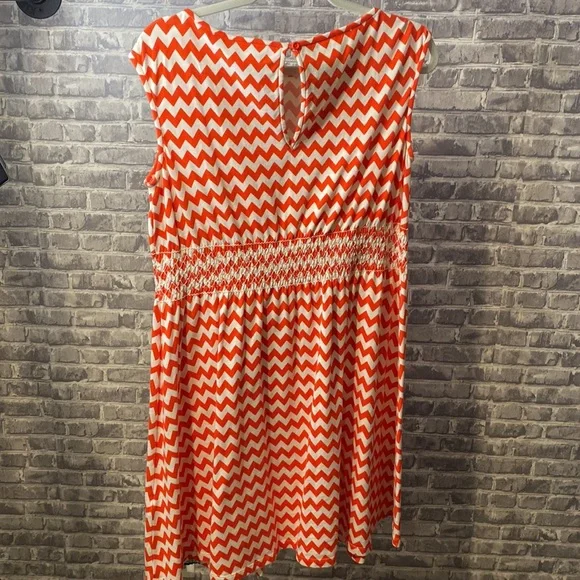 Kate Spade chevron, sleeveless dress - Picture 3 of 4